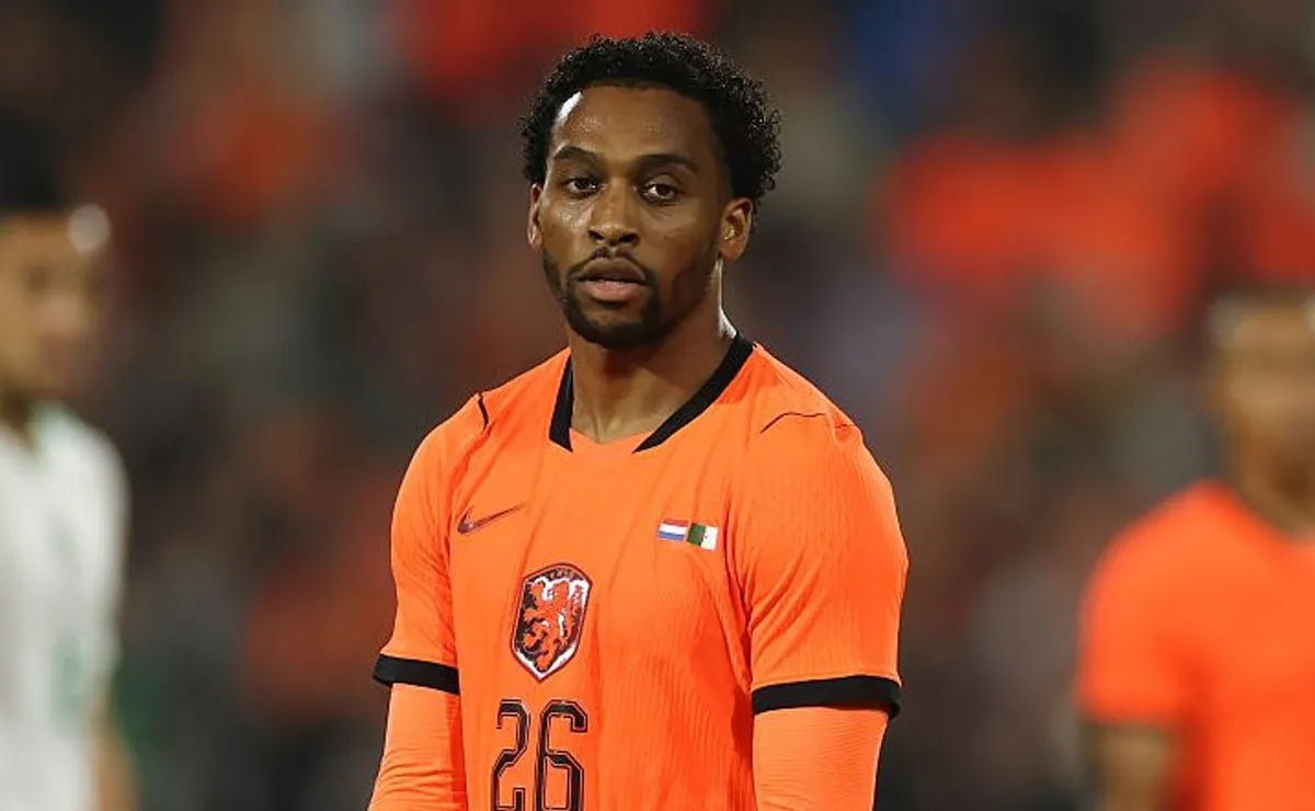 Holanda confirma baixa de Quinten Timber para duelo contra a Suécia na Copa do Mundo