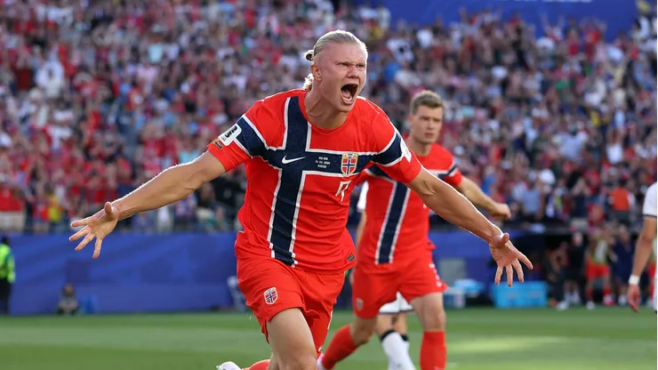 Haaland comemorando gol contra Iraque. (Photo by Justin Setterfield/Getty Images)
