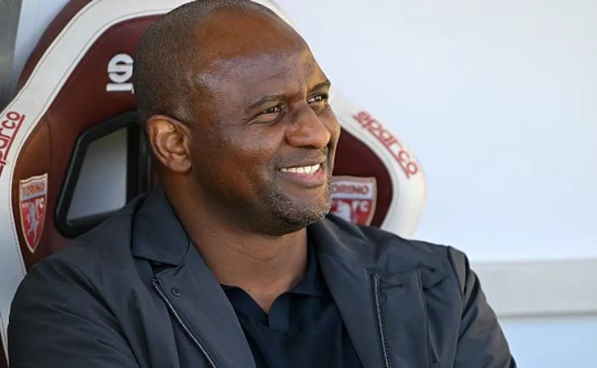 Vieira coloca Olise no mesmo patamar de Zidane e Platini após estreia da França na Copa do Mundo