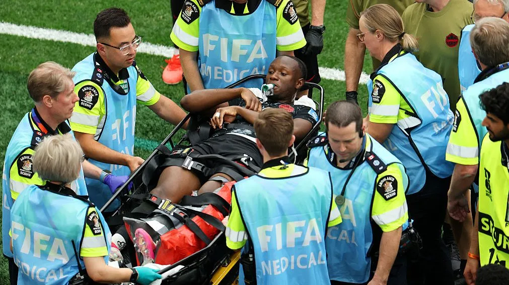 Lesão de Koné. Foto: Emilee Chinn/Getty Images