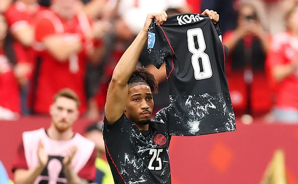 Canadá goleia o Catar, mas perde Koné após grave lesão na segunda rodada da Copa