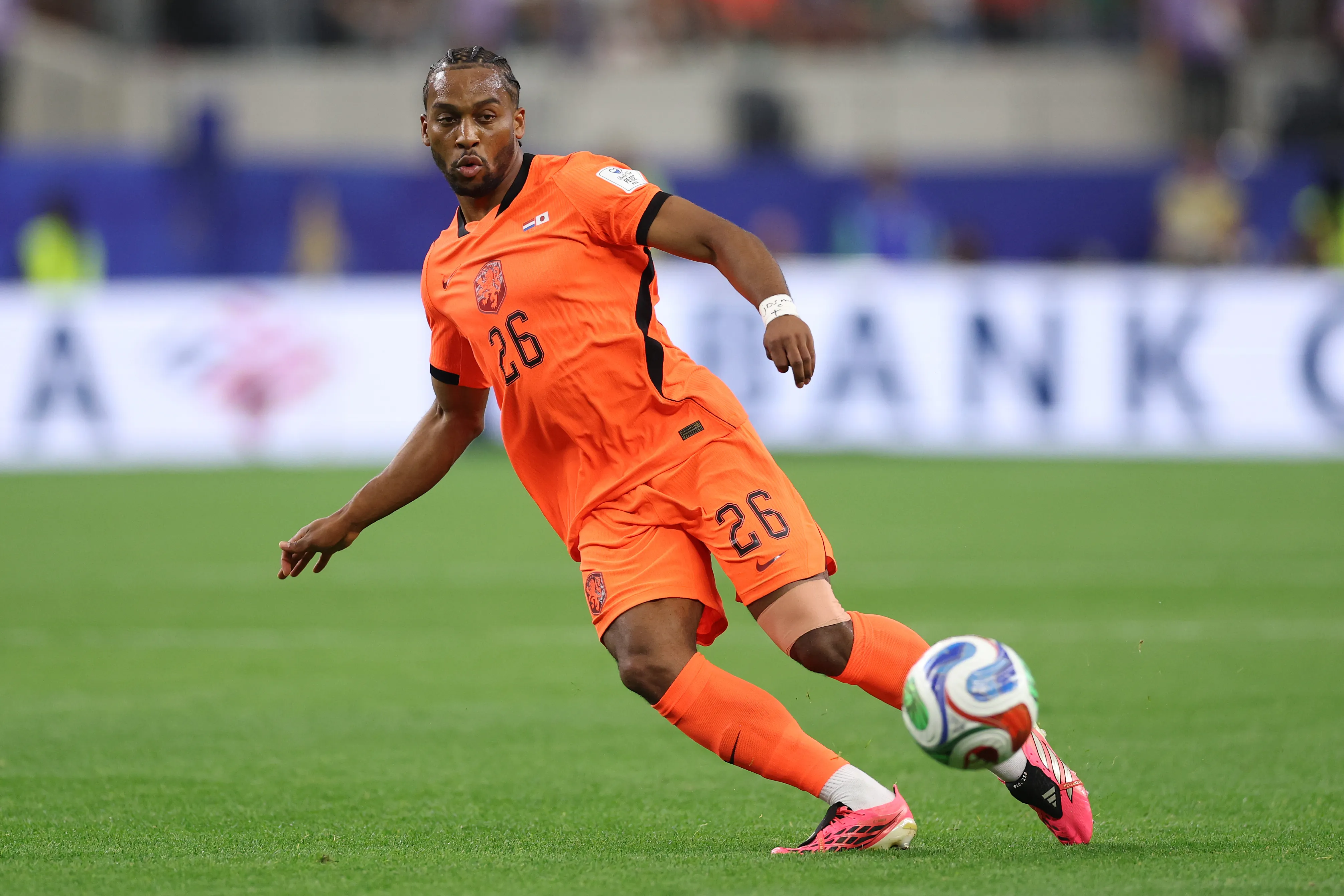 ARLINGTON, TEXAS – JUNE 14: Quinten Timber #26 of Netherlands during the FIFA World Cup 2026 Group F match between Netherlands and Japan at Dallas Stadium on June 14, 2026 in Arlington, Texas. (Photo by Michael Steele/Getty Images)