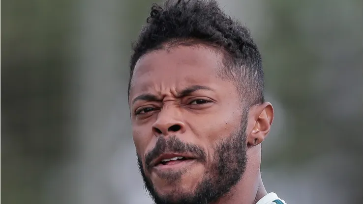 Michel Bastos opinou sobre a situação de Neymar.