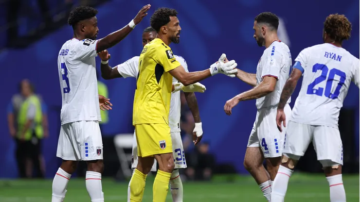Jogadores do Cabo Verde comemorando empate. (Photo by Mattia Ozbot/Getty Images)