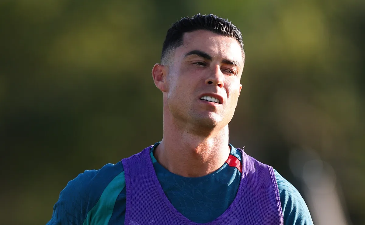 Irmã de Cristiano Ronaldo detona críticos e exige respeito ao jogador