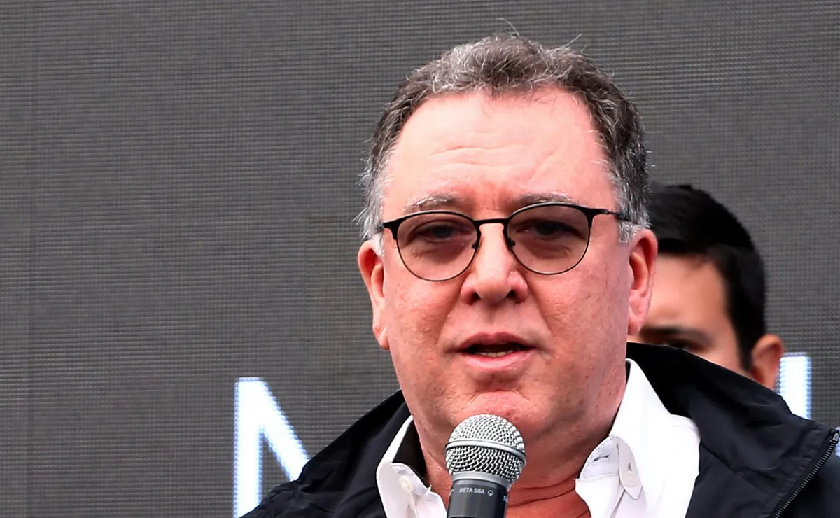 Marcelo Teixeira avalia não ser candidato na eleição do Santos e avisa Neymar pai da possibilidade