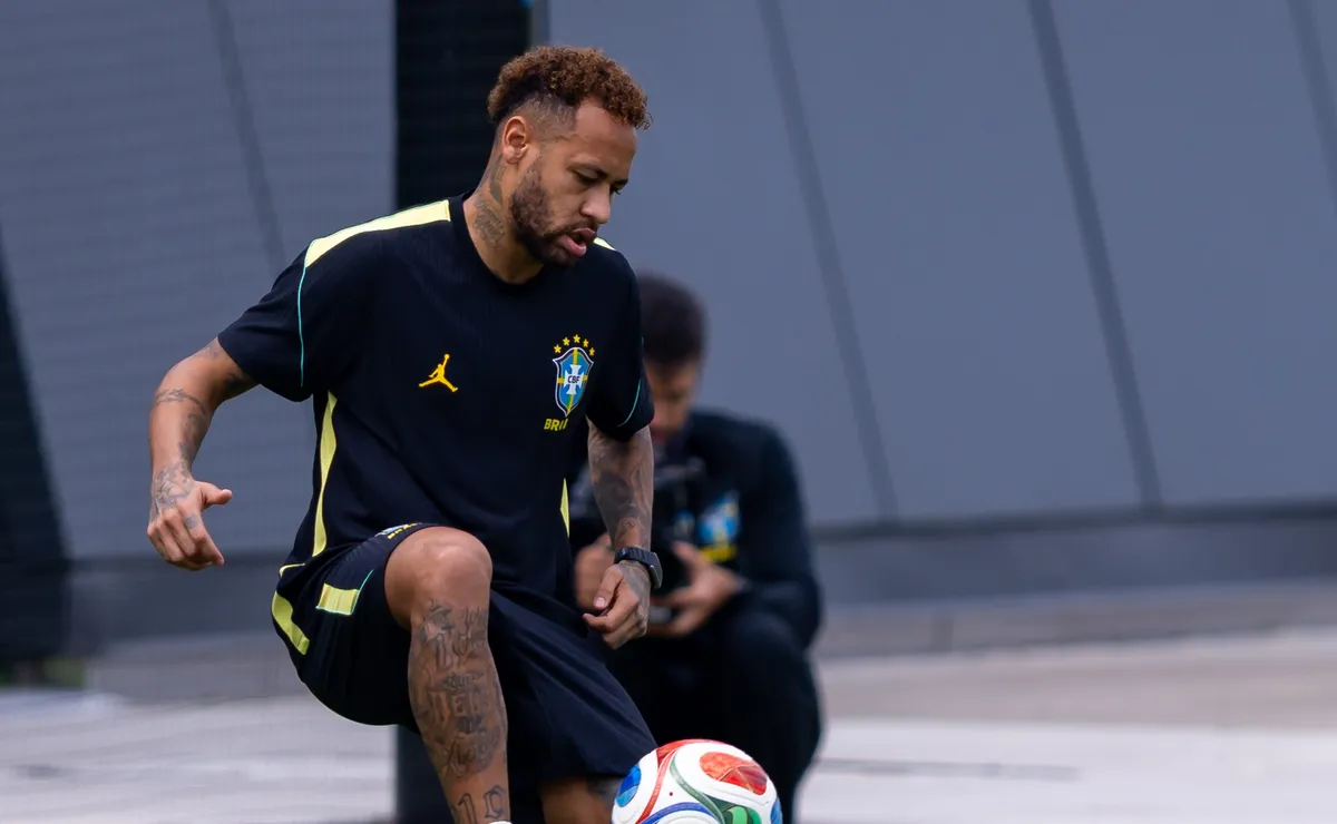 Neymar segue cronograma de treinos após não ser relacionado na Seleção Brasileira