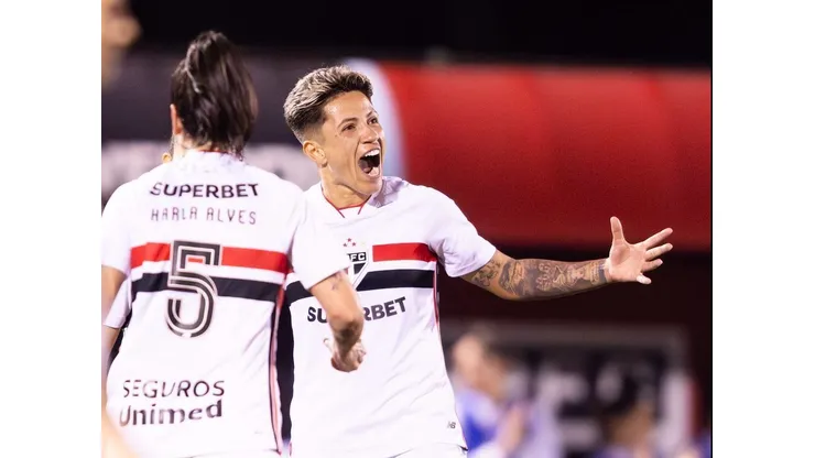 Bia Menezes. Foto: Vinicius Gois