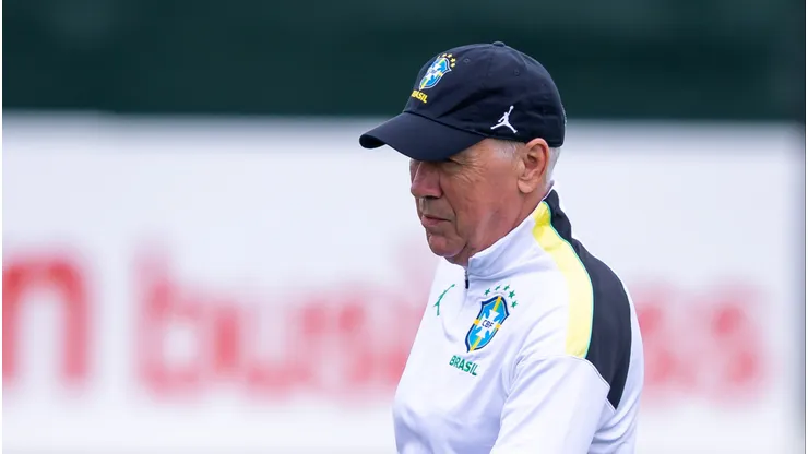 O italiano Carlo Ancelotti tecnico da Selecao Brasileira durante treino no Centro de Treinamento CT Columbia Park. Foto: Rodolfo Buhrer/AGIF