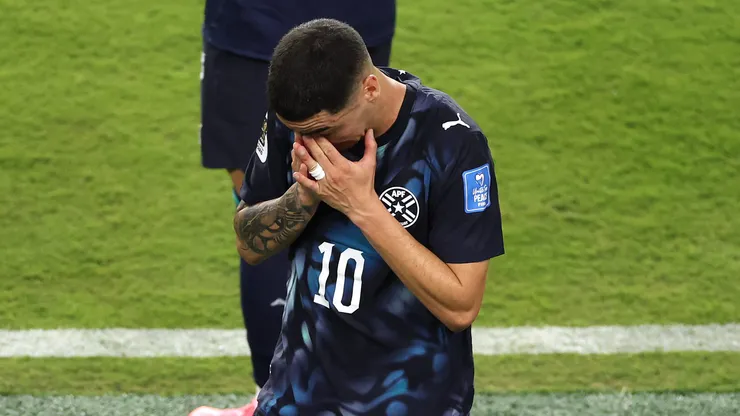 SANTA CLARA, CALIFORNIA - JUNE 19: Miguel Almiron #10 of Paraguay reacts after receiving a red card for covering his mouth while talking to another player during the FIFA World Cup 2026 Group D match between Türkiye and Paraguay at San Francisco Bay Area Stadium on June 19, 2026 in Santa Clara, California. (Photo by Stu Forster/Getty Images)