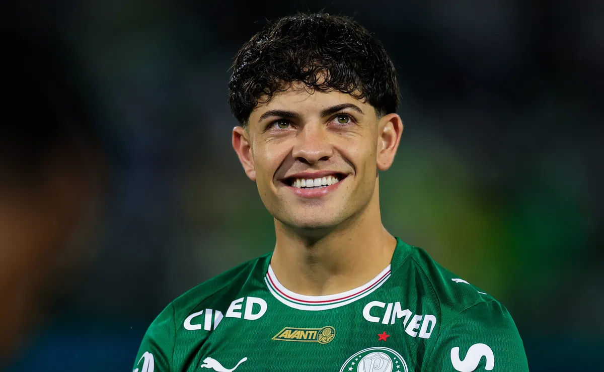 Palmeiras aguarda contato do Como por Giay, mas não mostra entusiasmo em um acordo