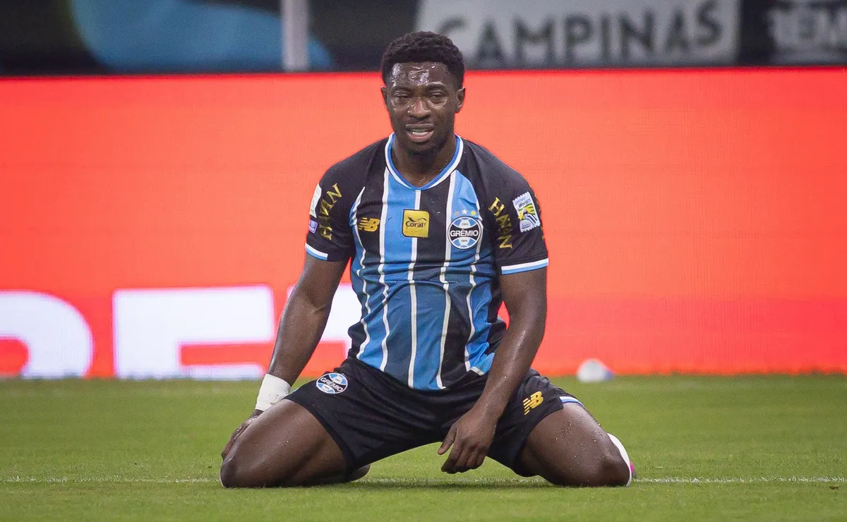 Grêmio ainda deve R$ 5,8 milhões ao Anderlecht pela contratação de Amuzu