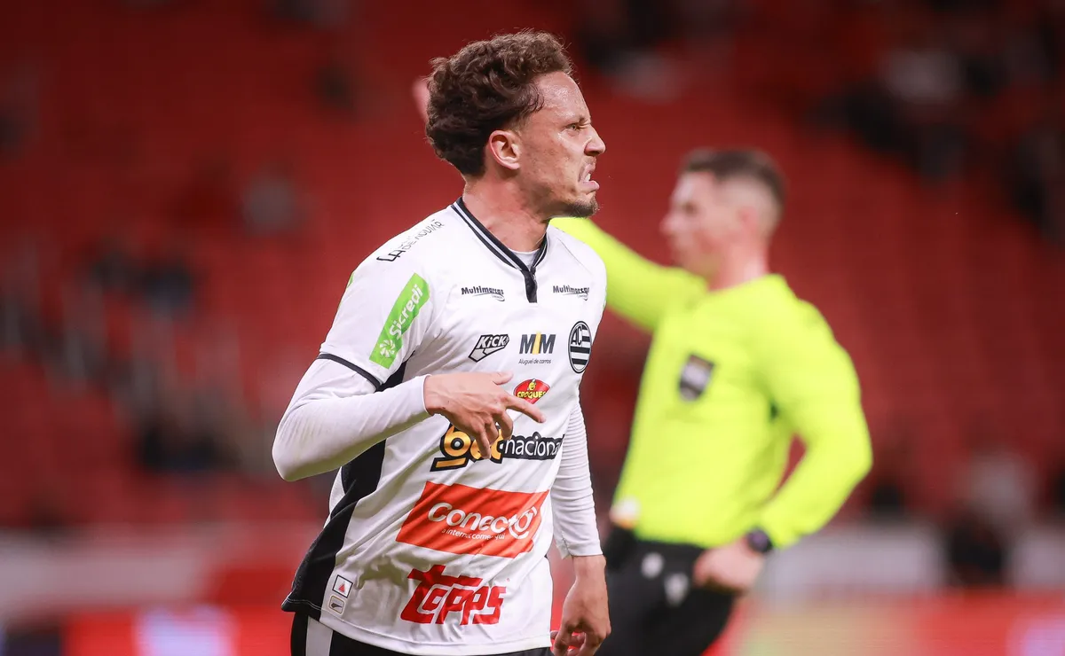 Santos não desiste de Ian Lucas e planeja negociação de R$ 17 milhões