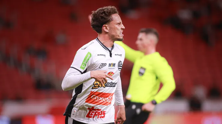 RS - PORTO ALEGRE - 12/05/2026 - COPA DO BRASIL 2026, INTERNACIONAL X ATHLETIC CLUB - Ian Lucas jogador do Athletic Club comemora seu gol durante partida contra o Internacional no estadio Beira-Rio pelo campeonato Copa Do Brasil 2026. Foto: Maxi Franzoi/AGIF