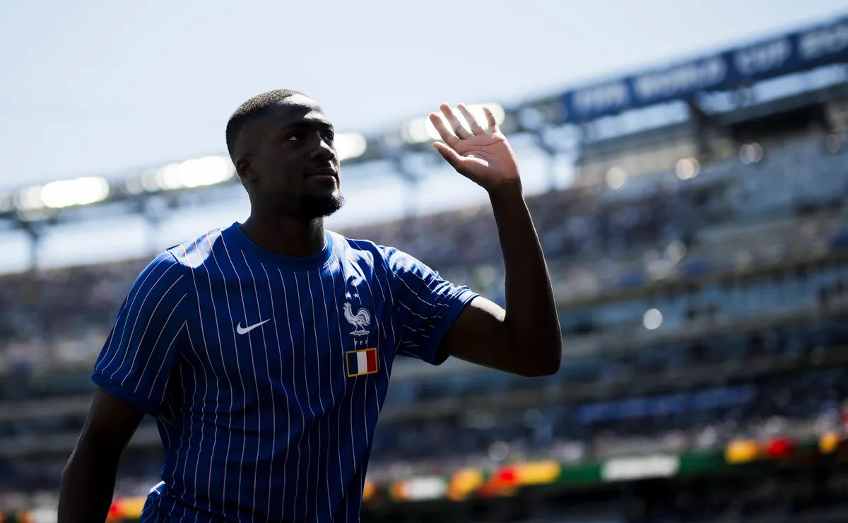 Konaté adia anúncio com Real Madrid e foco total na Copa do Mundo com a França