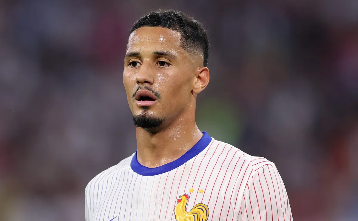 Saliba revela condição física limitada na Copa 2026 e projeta dificuldade em França x Iraque