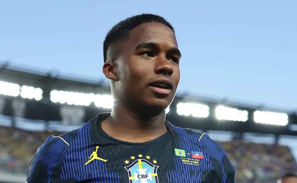 Endrick corre por fora para substituir Raphinha na Seleção e tem concorrência de Luiz Henrique e Rayan