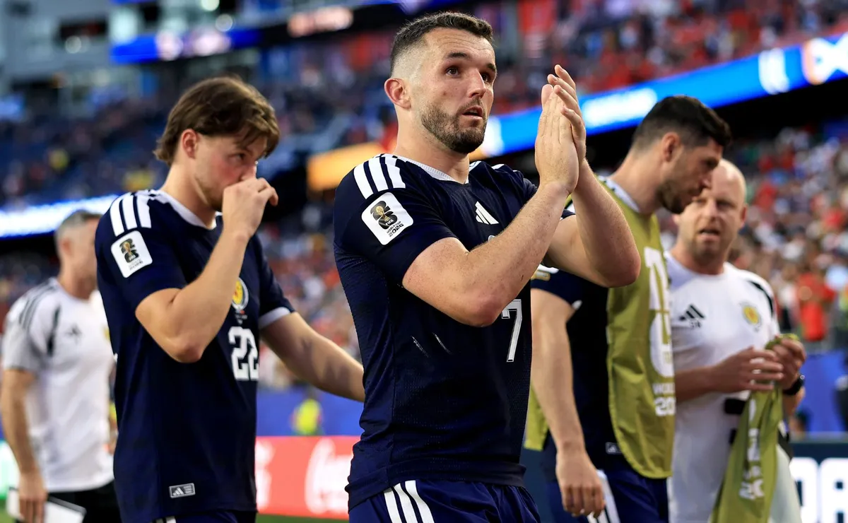 McGinn rejeita plano cauteloso e diz que Escócia vai jogar por classificação contra o Brasil