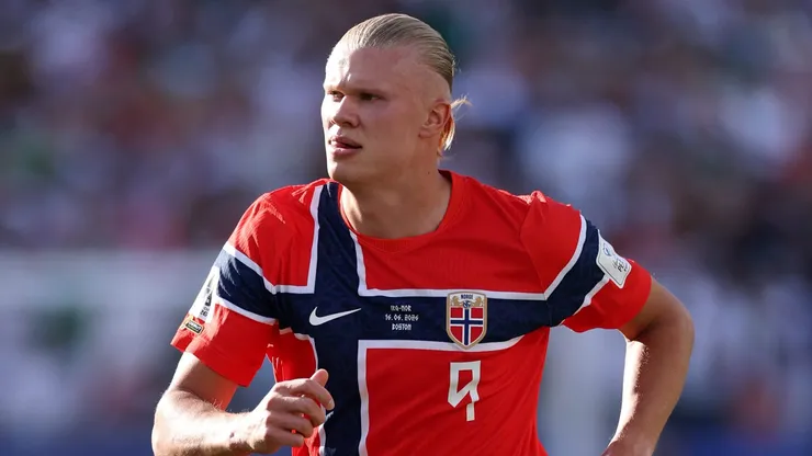 Haaland marcou dois gols na estreia na Copa do Mundo. Foto: Justin Setterfield/Getty Images