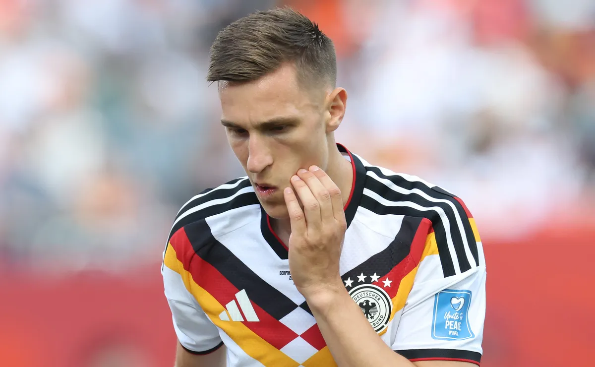 Alemanha pode perder Schlotterbeck por lesão ligamentar na Copa do Mundo