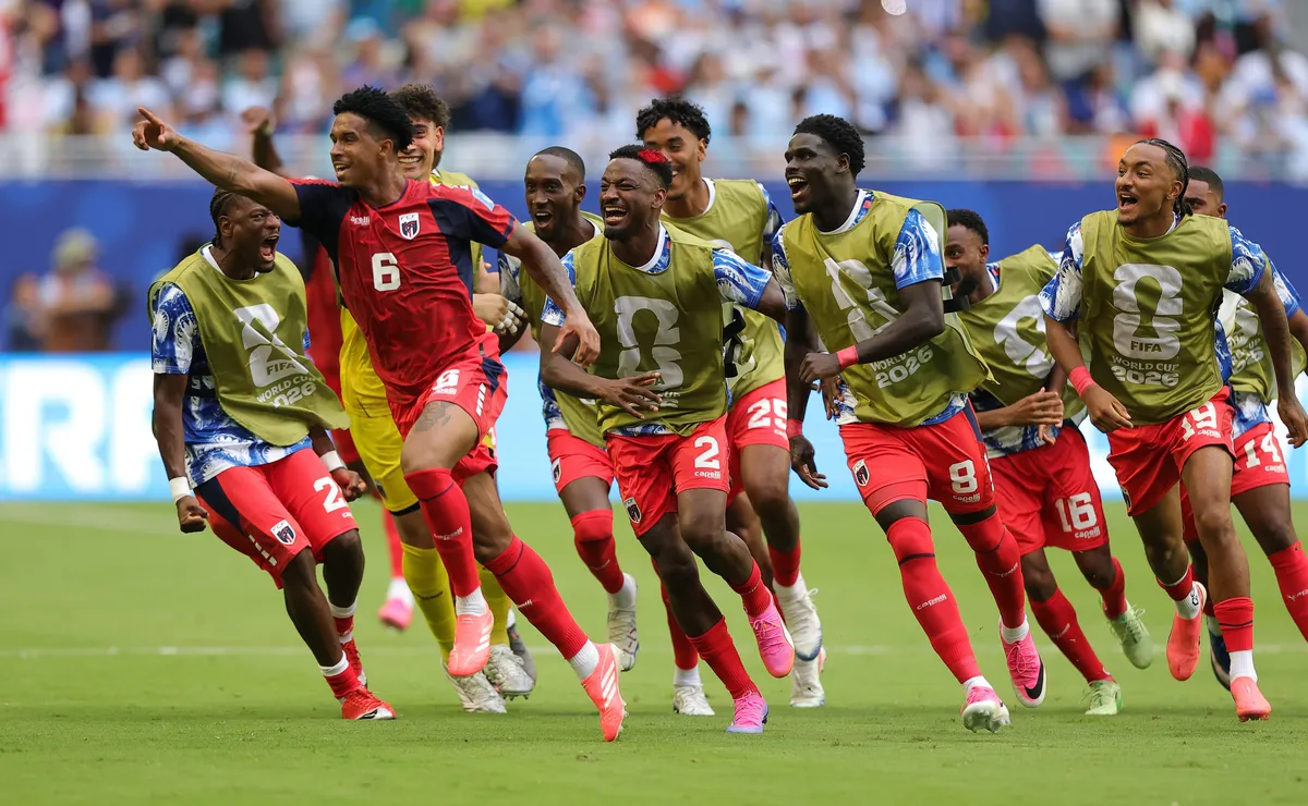 Uruguai e Cabo Verde ficam no empate em mais um jogo que fica na história da Copa do Mundo