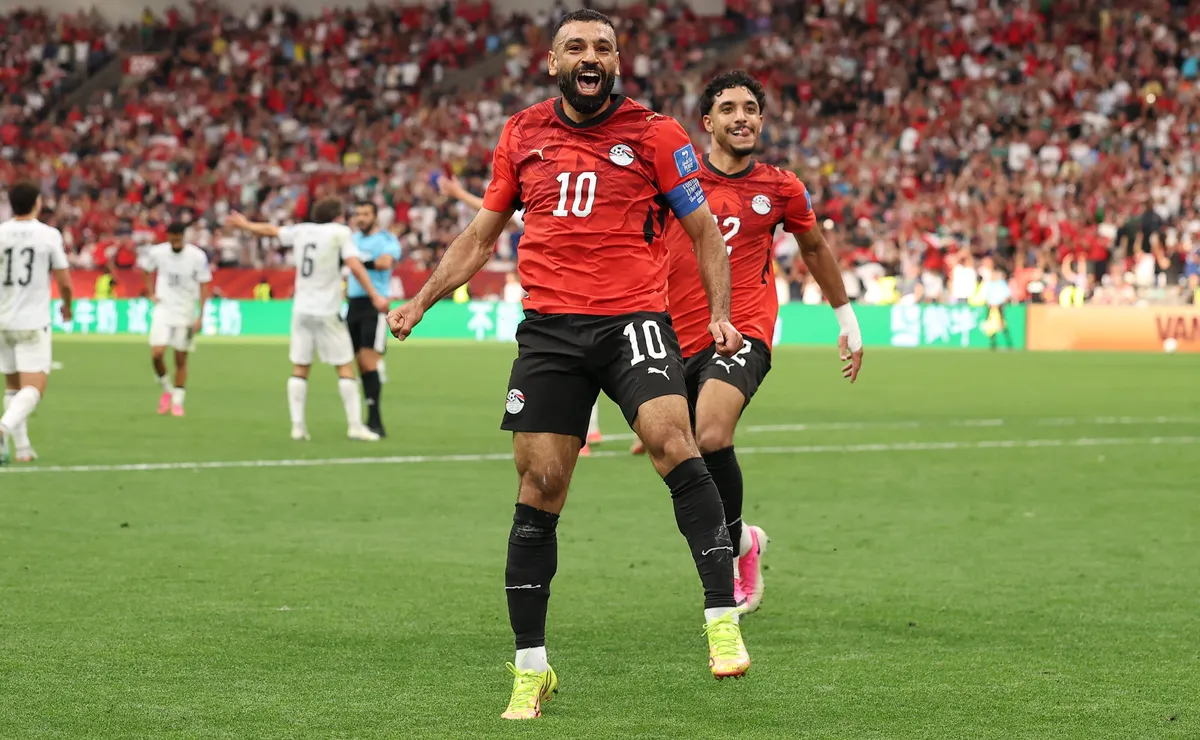 Salah marca, Egito vira sobre a Nova Zelândia, conquista a primeira vitória na Copa do Mundo e fica perto do mata-mata