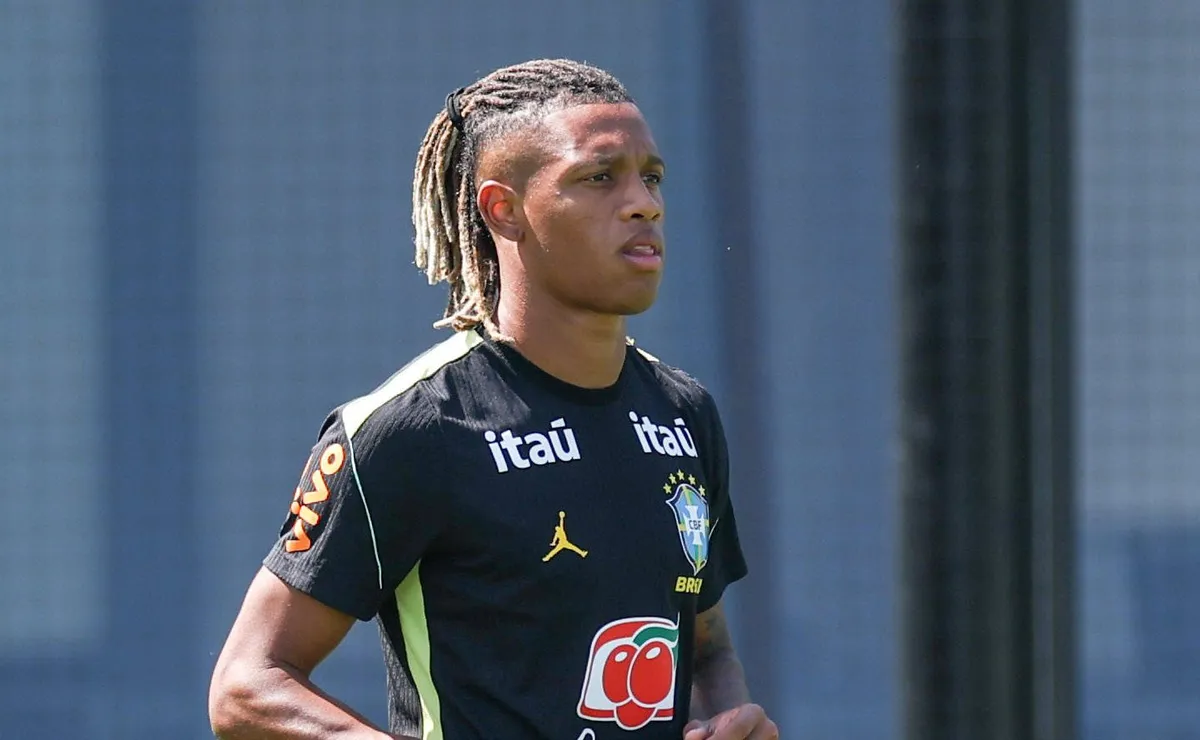 Botafogo flexibiliza pedida e topa liberar Danilo por menos de 40 milhões de euros