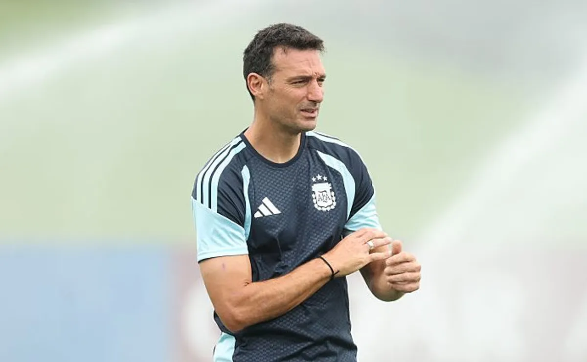 Com Molina titular, Scaloni define mudanças da Argentina contra a Áustria na Copa