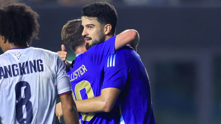 Pelo 2º jogo seguido, Flaco López não saiu do banco da Argentina na Copa