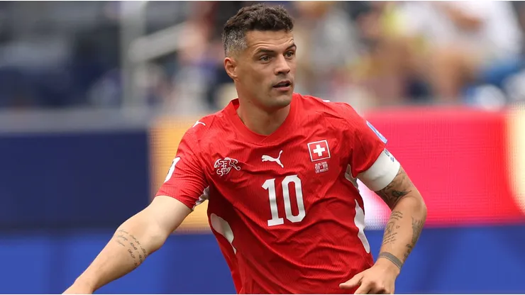 Xhaka, capitão e líder da seleção da Suíça