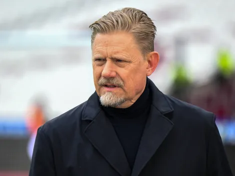 Peter Schmeichel vê erro de arbitragem em gol de Messi