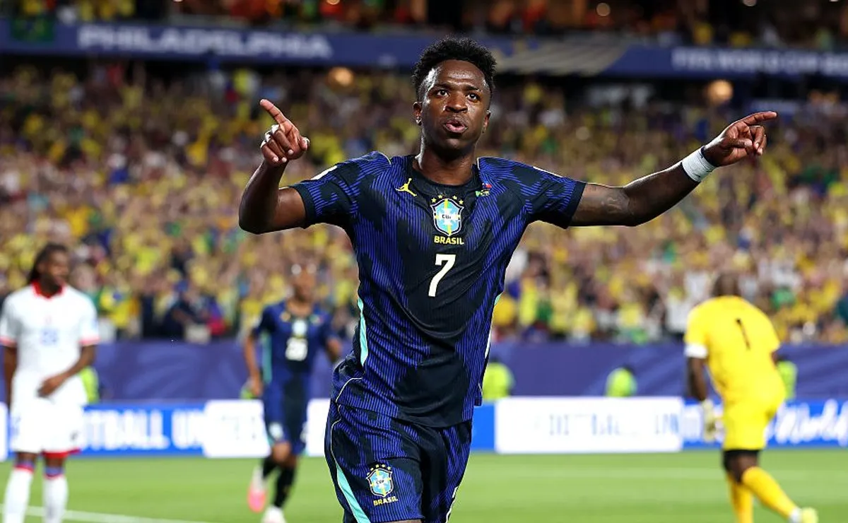Brasil venceu três dos quatro jogos oficiais contra a Escócia, adversária na rodada decisiva na Copa