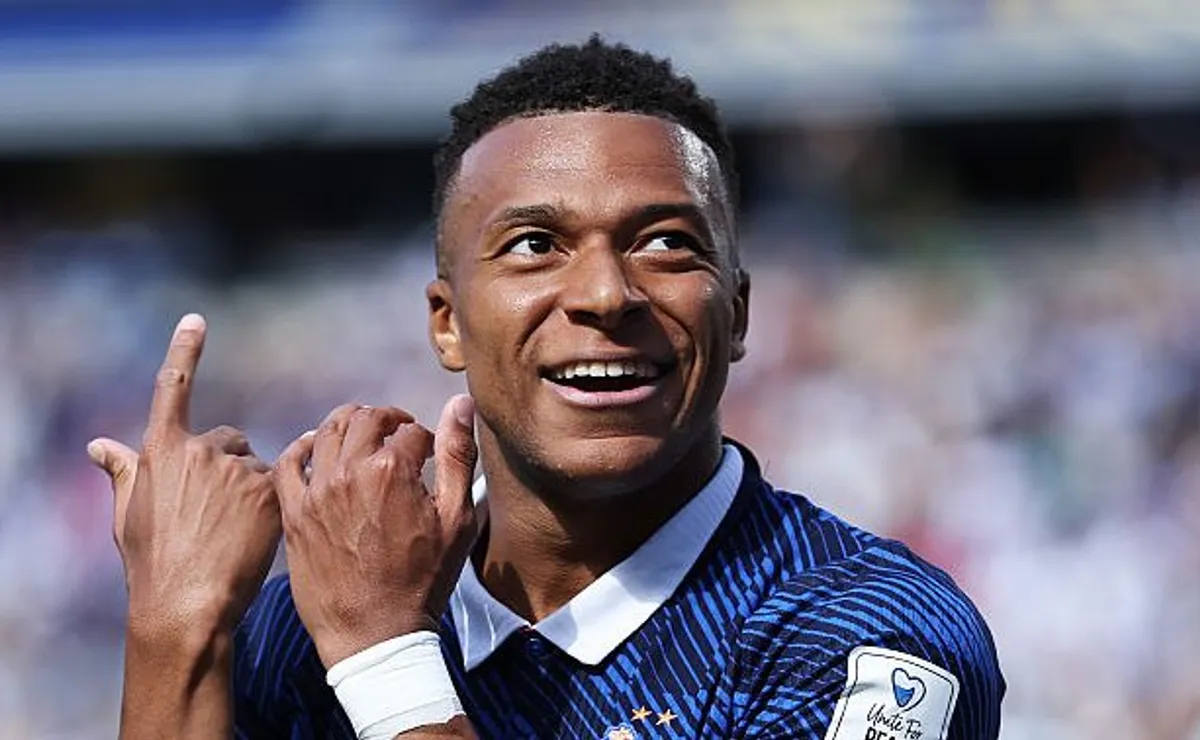 Mbappé comenta disputa com Messi por artilharia da Copa: “Se ficar olhando, vou ter que fazer mais”