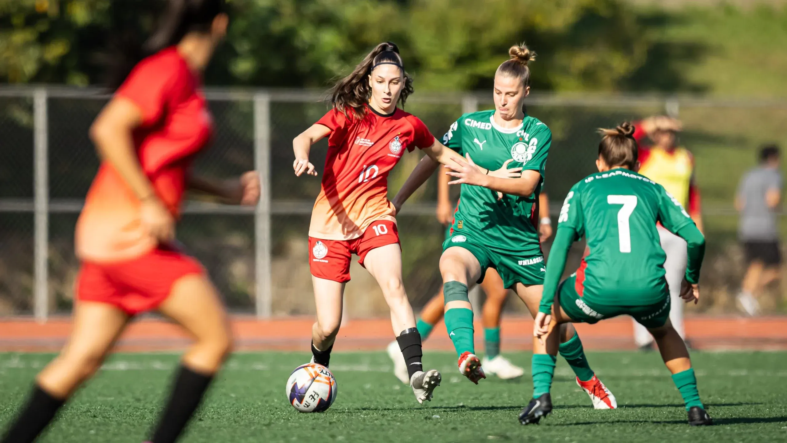 Centro Olímpico e Palmeiras em jogo do Paulistão Feminino Sub-20