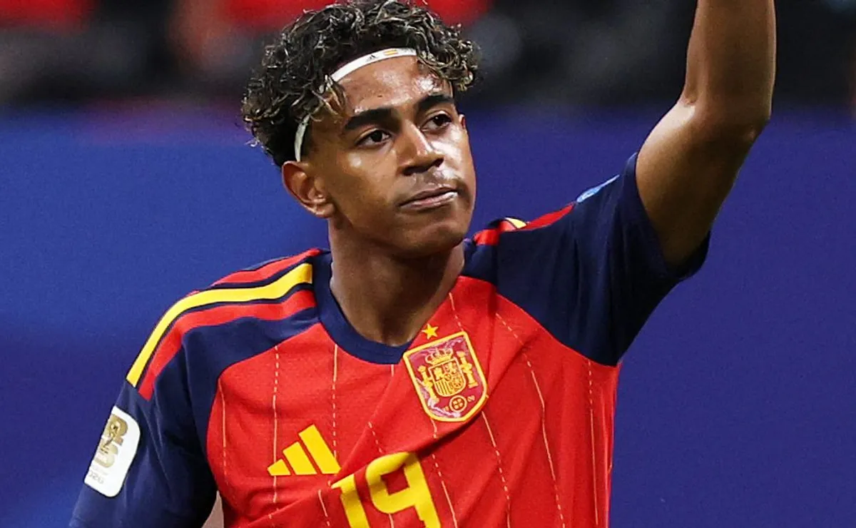 De la Fuente se derrete por Yamal após goleada da Espanha: “Está em perfeitas condições”