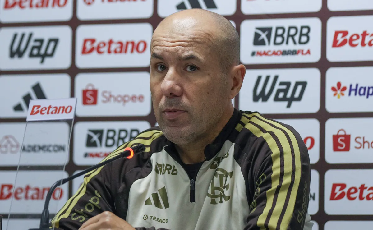 Leonardo Jardim aproveita a Copa e alinha plano para utilizar a base do Flamengo