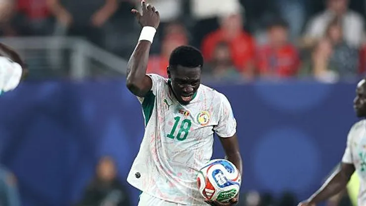 Ismaïla Sarr marcou dois contra a Noruega e deu uma 'mãozinha' ao Brasil - (Photo by Al Bello/Getty Images)