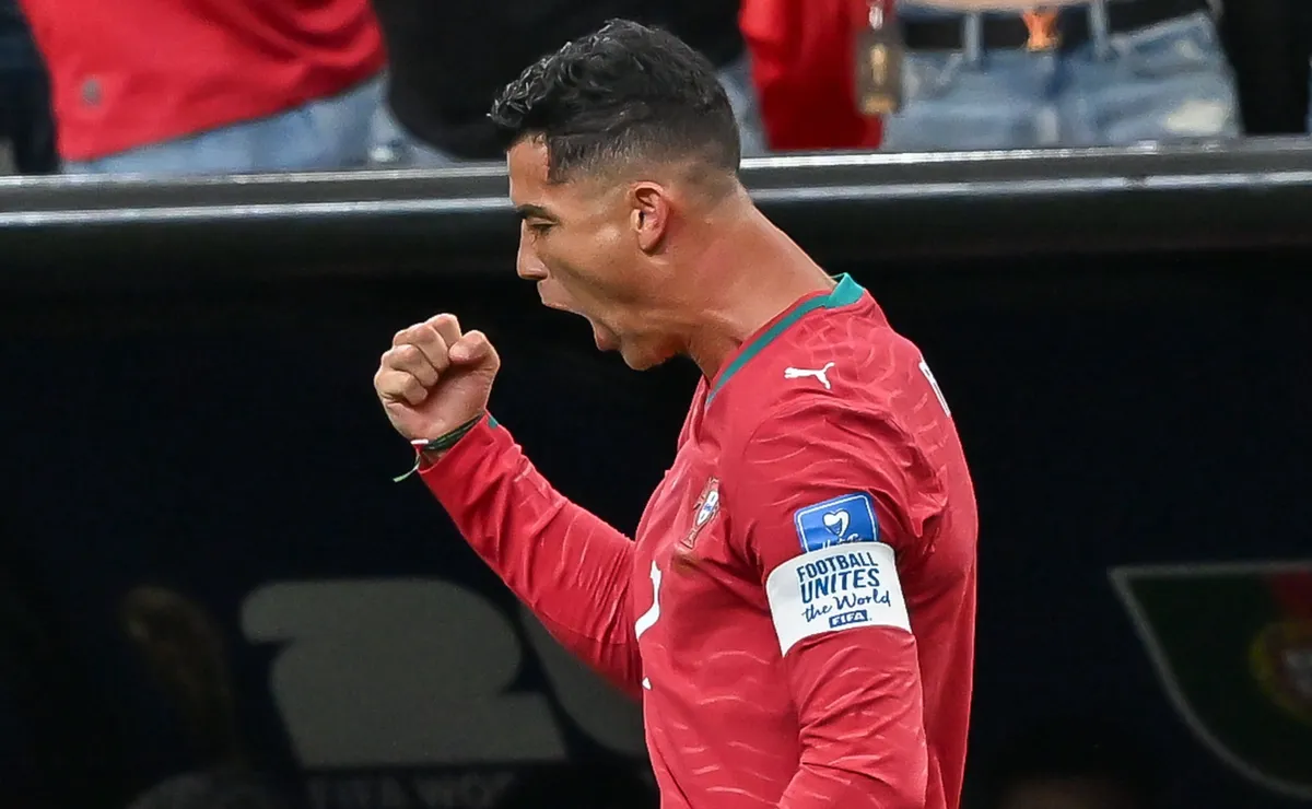 Cristiano Ronaldo faz história na Copa do Mundo e alcança marca inédita aos 41 anos