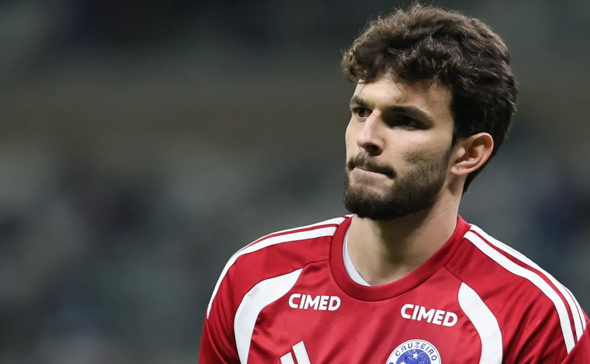 Nottingham Forest prepara oferta de R$ 76 milhões por Otávio, do Cruzeiro