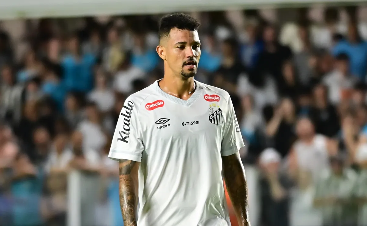 De saída do Santos, Zé Ivaldo interessa ao Remo e salário é o entrave para contratação