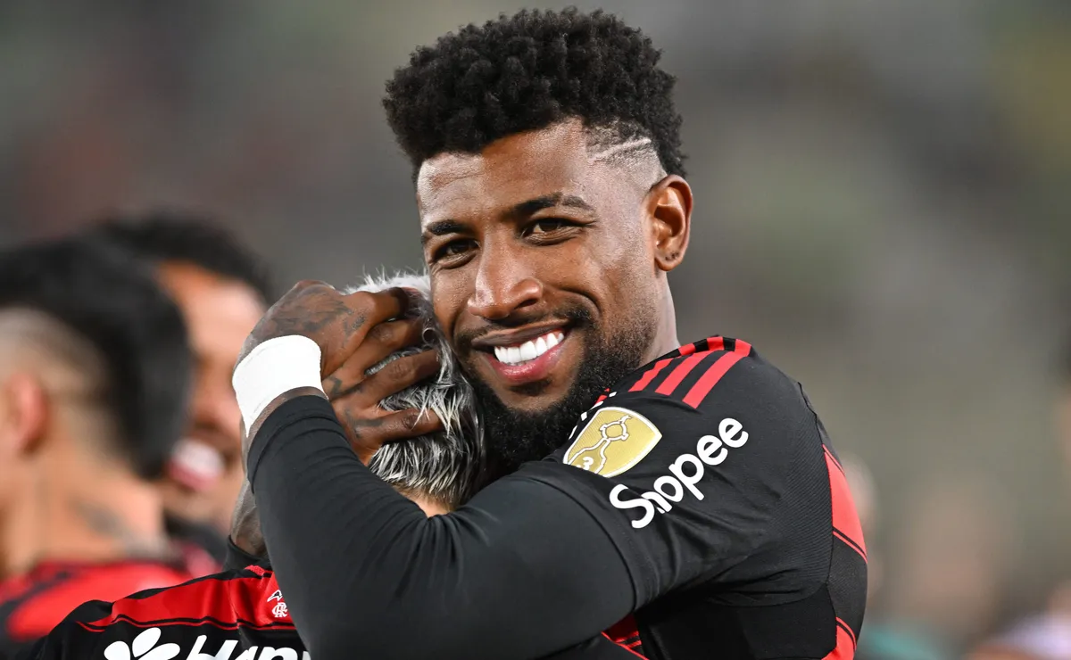 Flamengo ‘balança’ e estuda fechar venda de Emerson Royal à Premier League por R$ 55 milhões