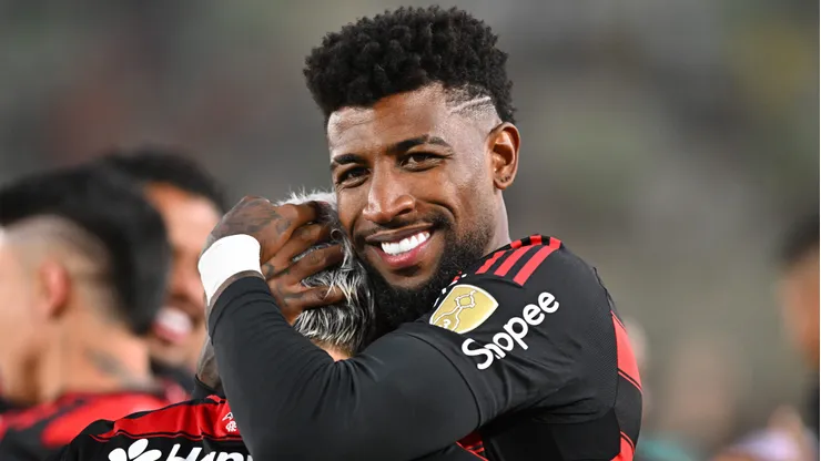 Emerson Royal custou cerca de R$ 80 milhões ao Flamengo, onde tem contrato até o fim de 2028
