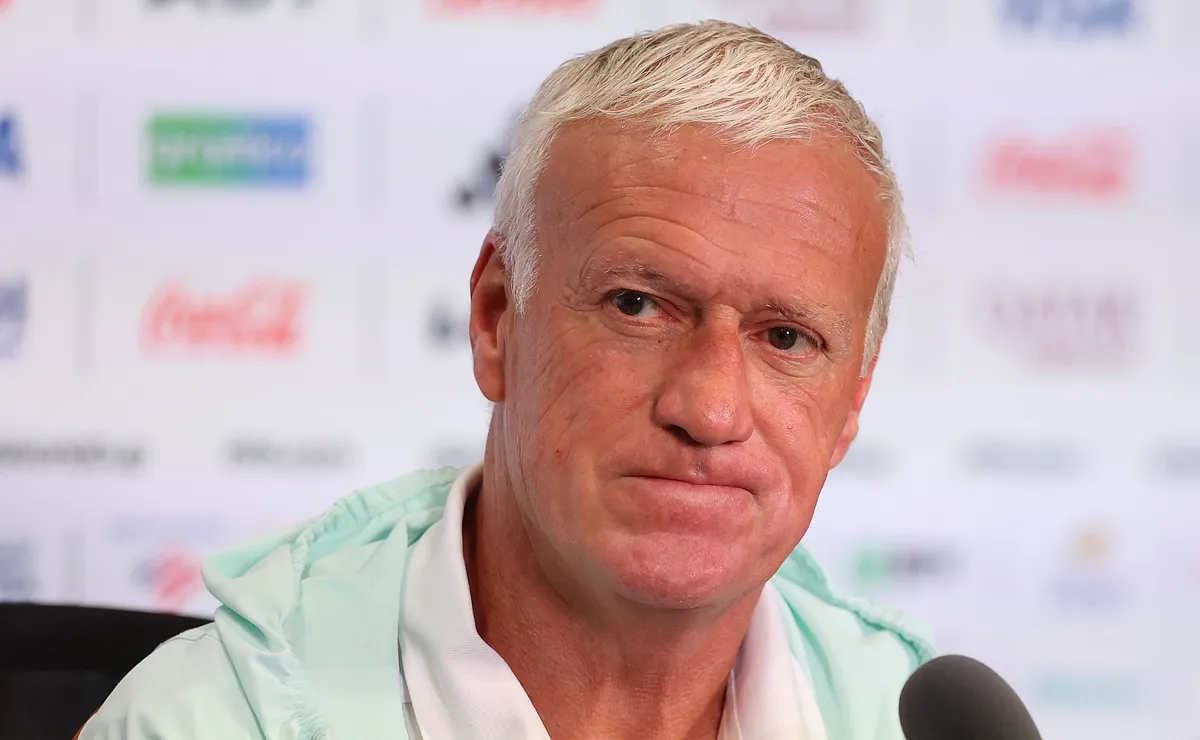 Didier Deschamps não irá comandar a França contra a Noruega após falecimento de sua mãe