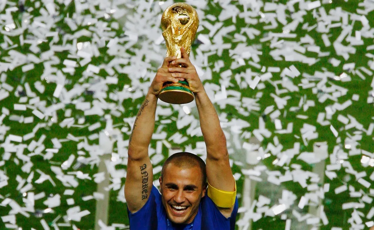 Fabio Cannavaro liderou o tetracampeonato e virou símbolo eterno da Itália nas Copas do Mundo