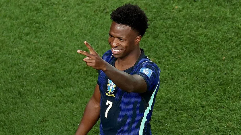 Vini Jr comemora gol em Brasil x Haiti. (Photo by Kevin C. Cox/Getty Images)