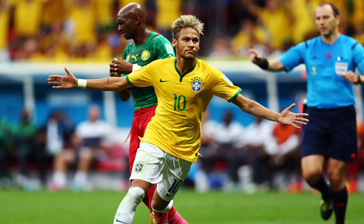 Seleção Brasileira pode melhorar aproveitamento em Copas com combinação rara de uniforme contra a Escócia