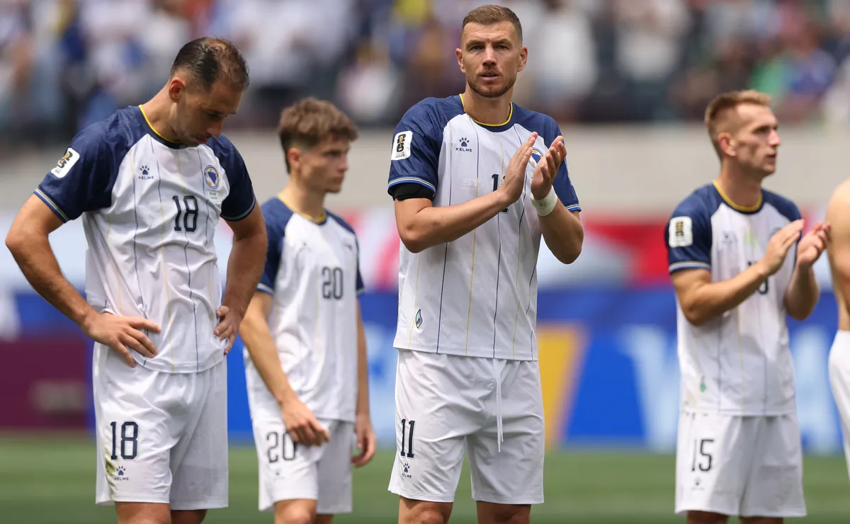 Com Dzeko como titular, Bósnia e Herzegovina confirma escalação contra o Catar pela Copa do Mundo
