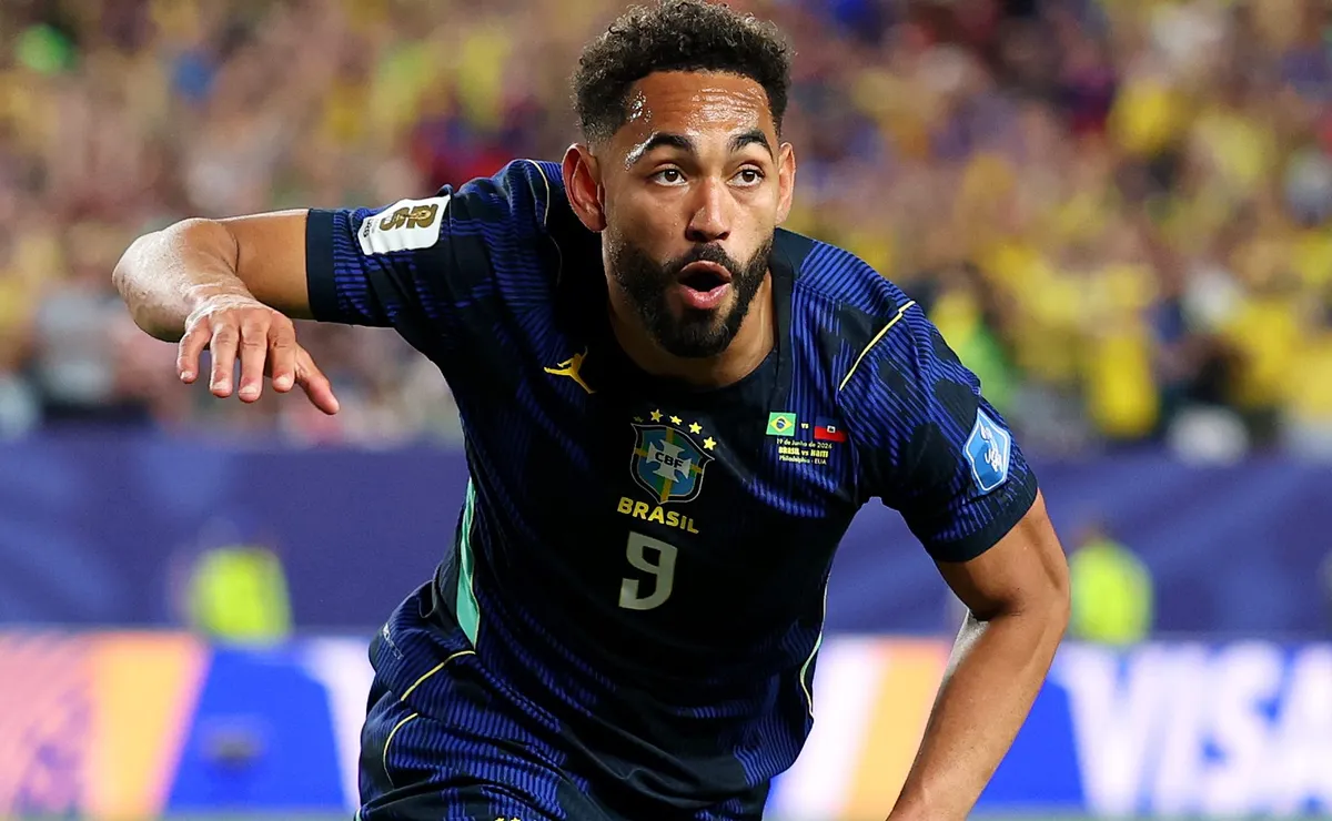 Matheus Cunha pode encerrar jejum de camisas 9 da Seleção Brasileira que já dura desde 2002