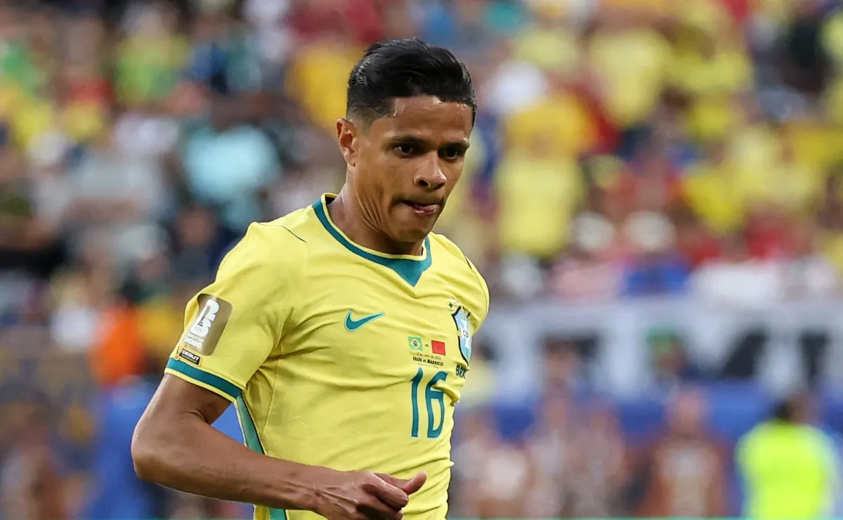 Fim de ciclo? Douglas Santos pavimenta saída do Zenit após a Copa 2026