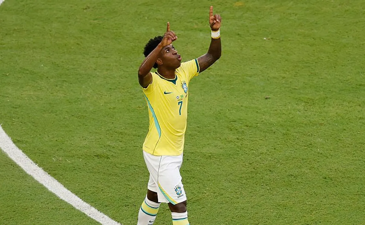 Vini Jr. entra na disputa com Messi e Mbappé pela artilharia da Copa do Mundo